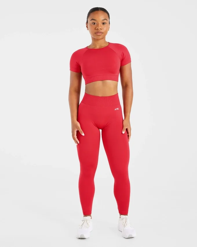Adapt Seamless Crop Top