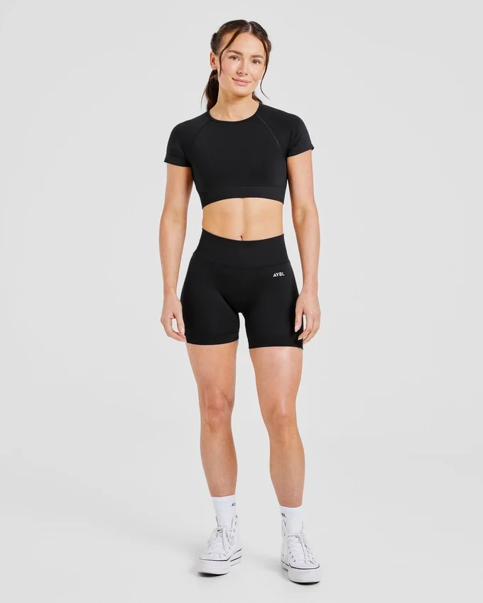 Adapt Seamless Crop Top