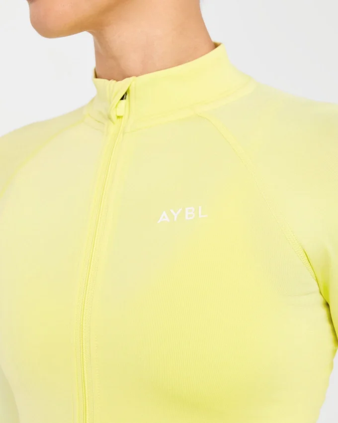 Adapt Seamless Jacket