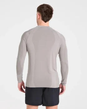 Attain Seamless Long Sleeve T Shirt