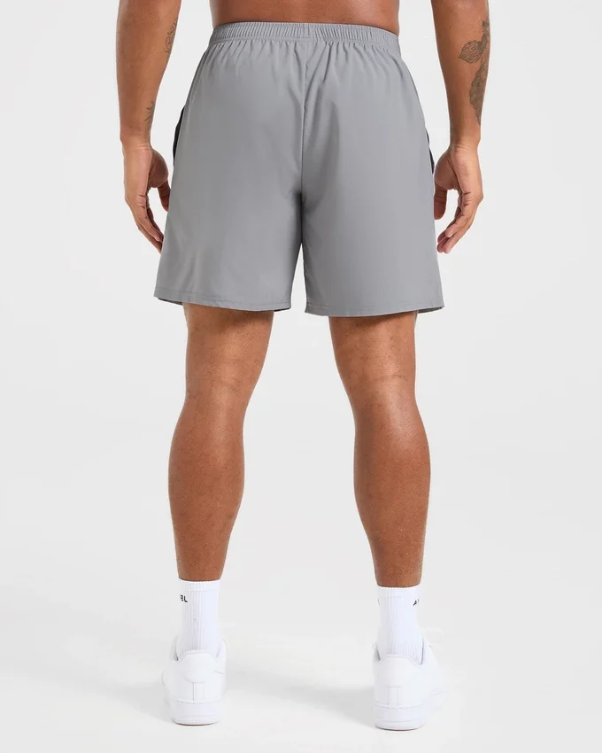 Core 7" Shorts