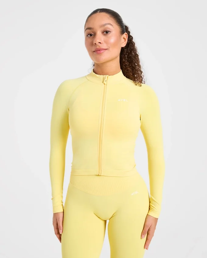 Enhance Seamless Jacket