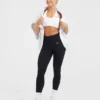Essential Seamless Halterneck Sports Bra